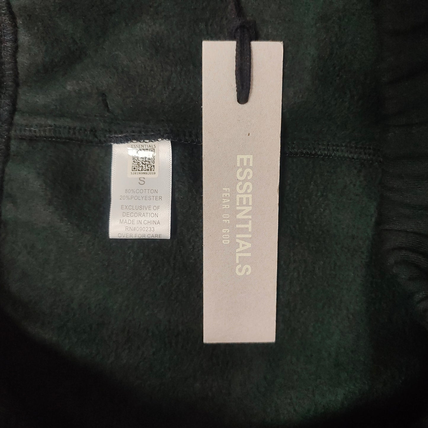 Fear of God ESSENTIALS Relaxed Sweat Shorts