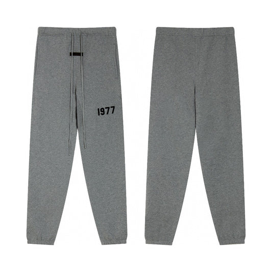Fear of God ESSENTIALS Baggy Sweatpants