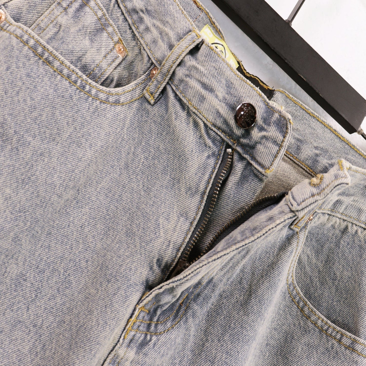 HE  2025 New Jeans 8196