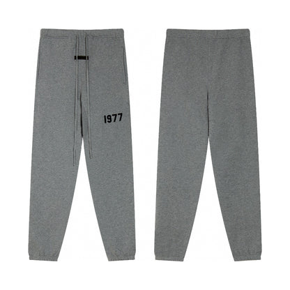 Fear of God ESSENTIALS Baggy Sweatpants